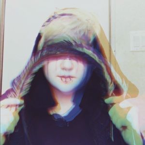 Meet your Posher, Sterling